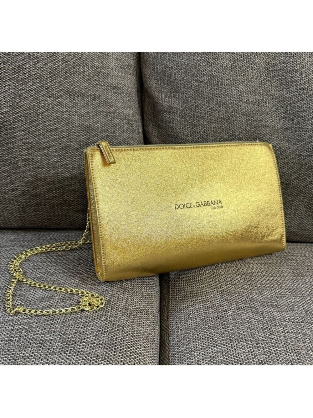 Dolce & Gabbana The One Golden Pouch On Chain New Authentic - Picture 5 of 17